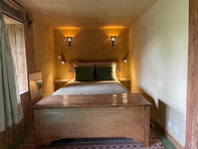 au rocher de Combières Mandailles-Saint-Julien Extérieur photo