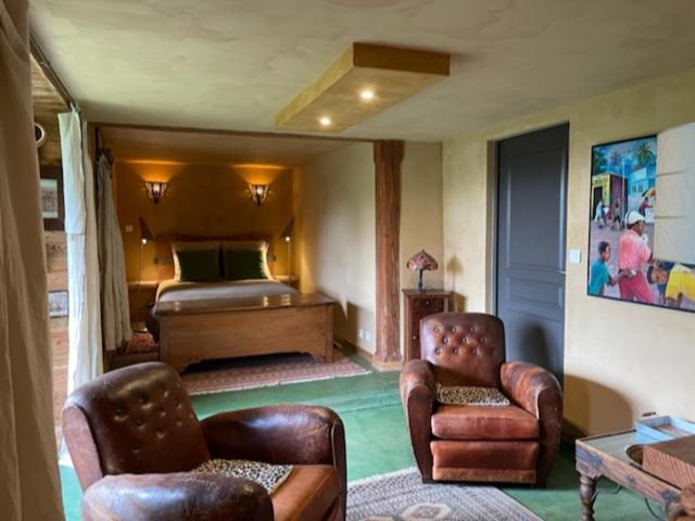 au rocher de Combières Mandailles-Saint-Julien Extérieur photo